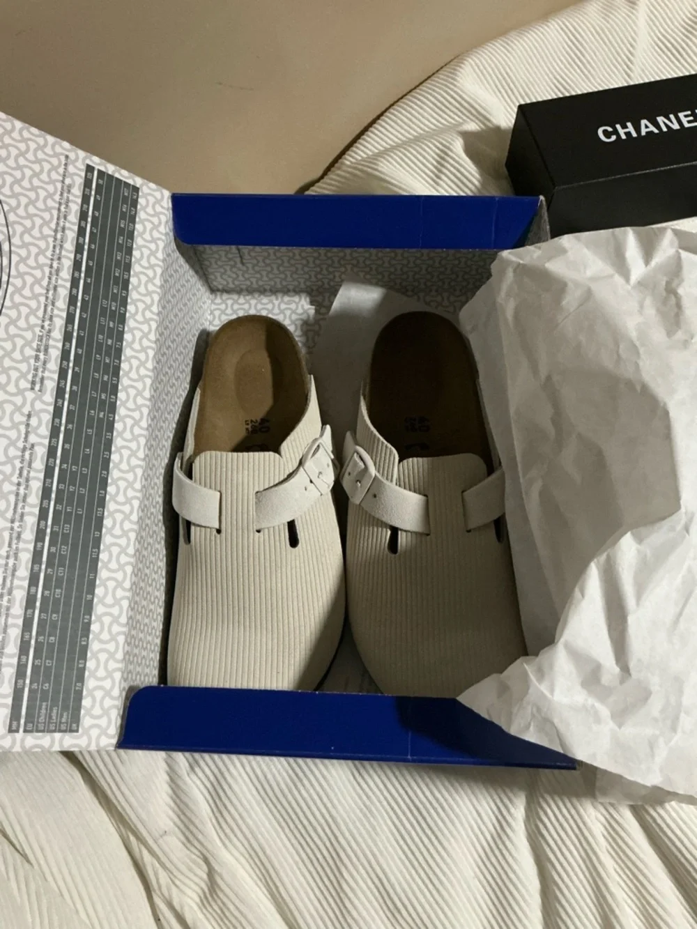 Birkenstock Off-White Ribbed Boston Clogs NARROW FIT - Picture 4 of 4